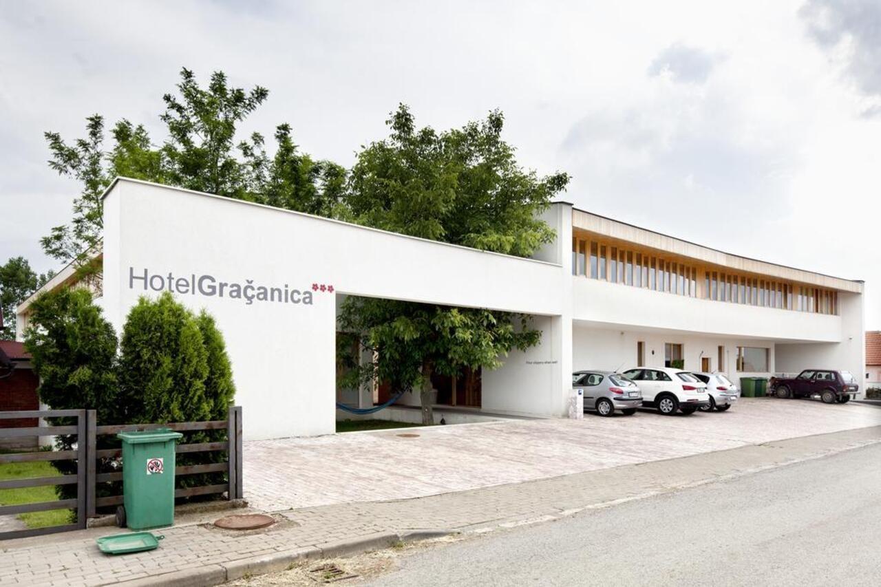 Hotel Gracanica Esterno foto