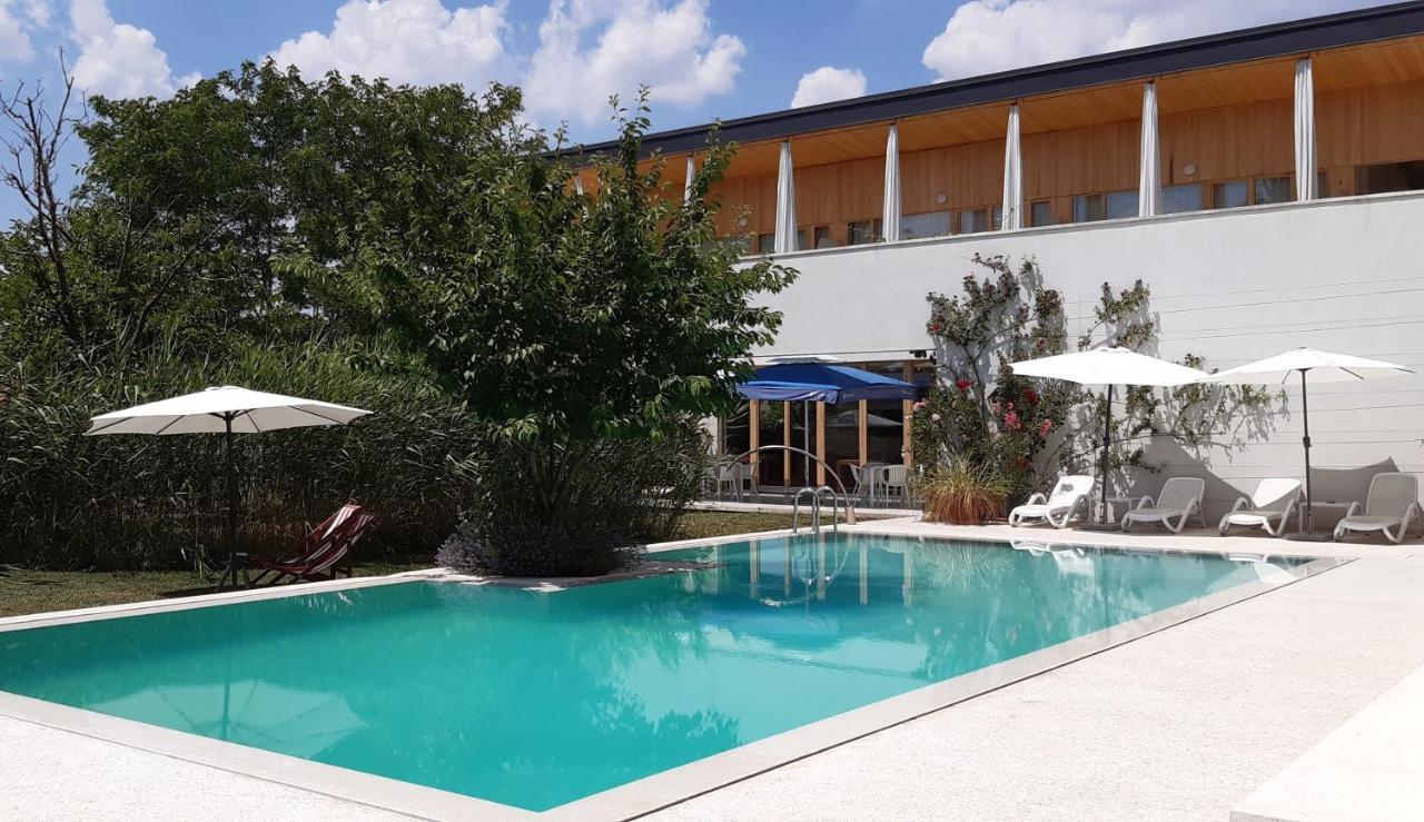 Hotel Gracanica Esterno foto